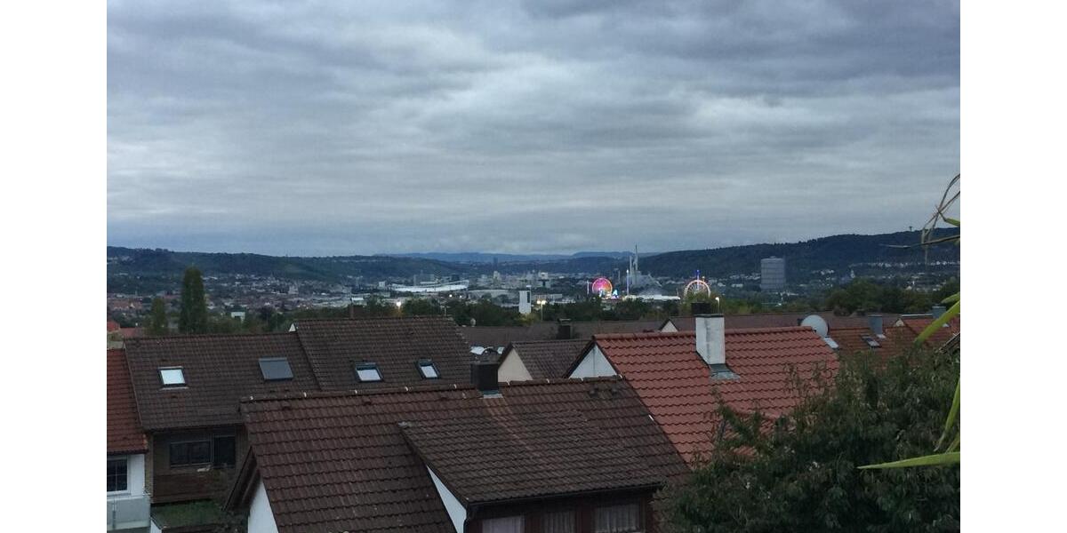 Dachgeschoßwohnung Stuttgart Bad Cannstatt - 3 Zimmer, 70 m&sup2;, 900&euro; | Angebot:27571595