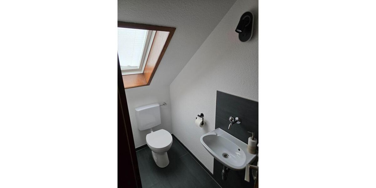 Dachgeschoßwohnung Rutesheim - 3.5 Zimmer, 94 m&sup2;, 1.080&euro; | Angebot:27557919