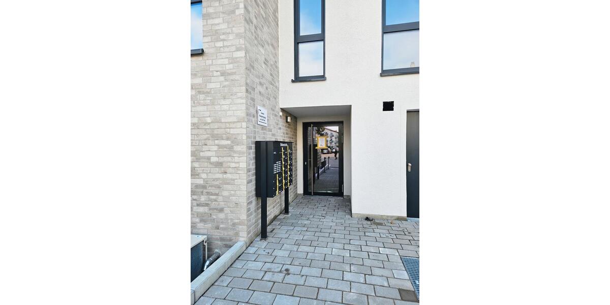 Terrassenwohnung Stuttgart Luginsland - 3 Zimmer, 76 m&sup2;, 1.250&euro; | Angebot:25920873