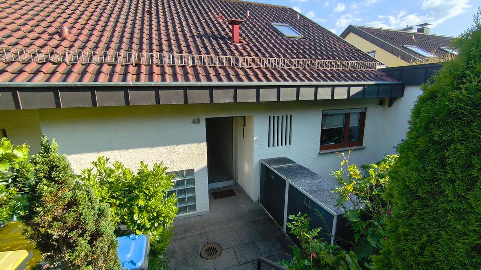 Etagenwohnung Remshalden - 2.5 Zimmer, 74 m&sup2;, 900&euro; | Angebot:25794092