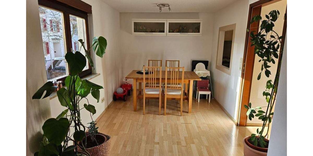Mehrfamilienhaus, Wohnhaus Ditzingen Heimerdingen - 6 Zimmer, 140 m&sup2;, 349.000&euro; | Angebot:25691097
