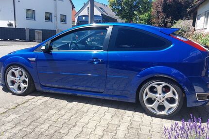 Ford Focus 123.000 km 8.999 &euro; Renningen 71272