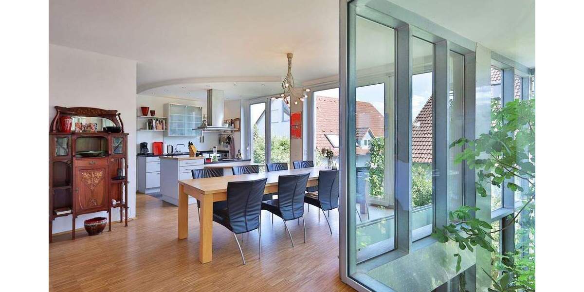 Einfamilienhaus Waldenbuch - 7 Zimmer, 330 m&sup2;, 1.295.000&euro; | Angebot:25734444