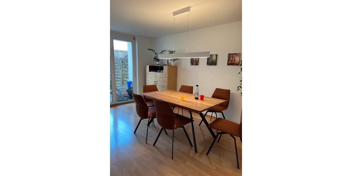 Erdgeschoßwohnung Plochingen - 4.5 Zimmer, 124 m&sup2;, 1.312&euro; | Angebot:25571939