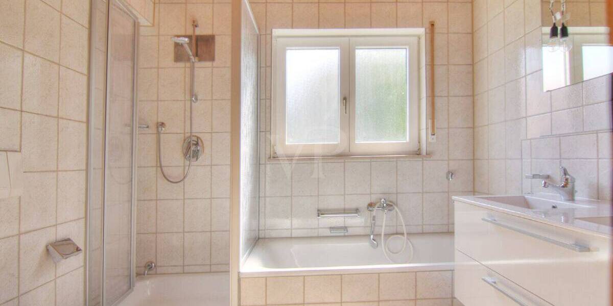 Doppelhaushälfte Weinsberg - 8 Zimmer, 165 m&sup2;, 1.990&euro; | Angebot:26820278