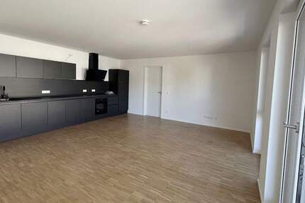 Wohnung Stuttgart Untertürkheim - 3 Zimmer, 90 m&sup2;, 1.490&euro; | Angebot:25665160