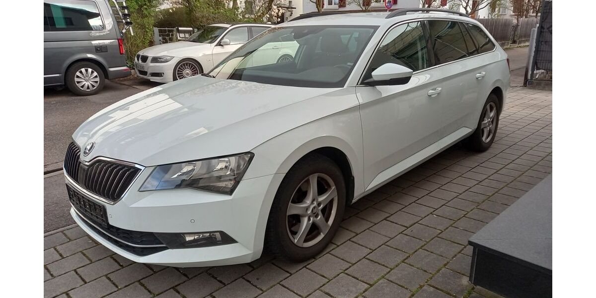 Skoda Superb 234.563 km 9.500 &euro; Heilbronn 74074