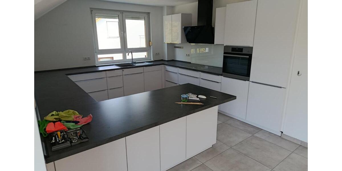 Etagenwohnung Pfaffenhofen - 4.5 Zimmer, 139 m&sup2;, 1.390&euro; | Angebot:24707444