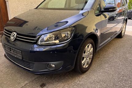 VW Touran 148.500 km 9.500 &euro; Heilbronn 74080