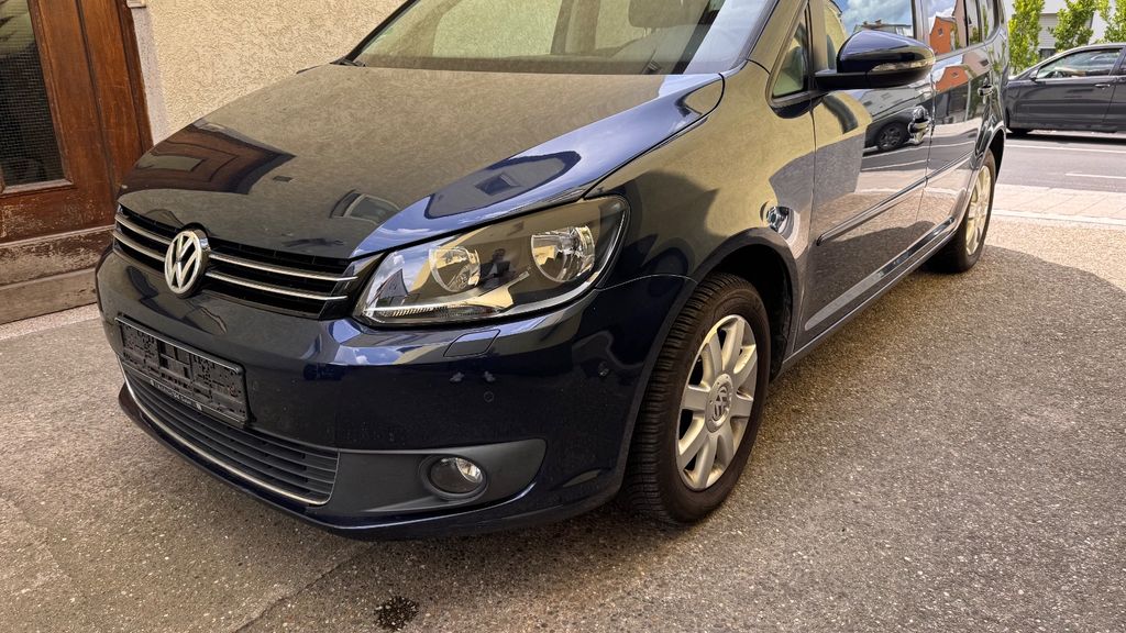 VW Touran 148.500 km 9.500 &euro; Heilbronn 74080