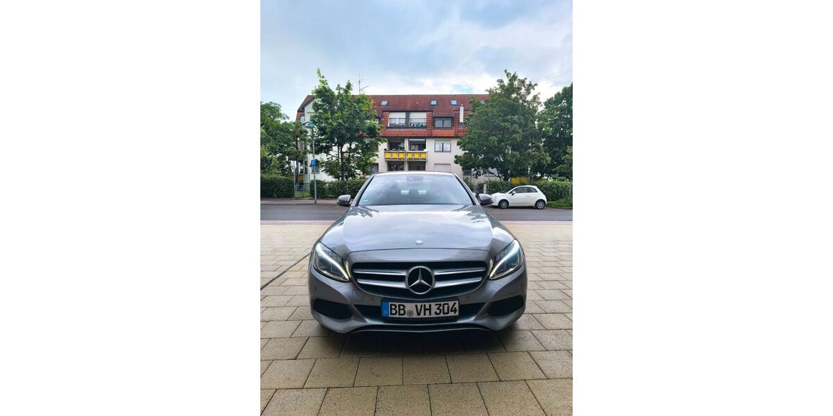 Mercedes-Benz C 180 170.000 km 11.900 &euro; Stuttgart 70619