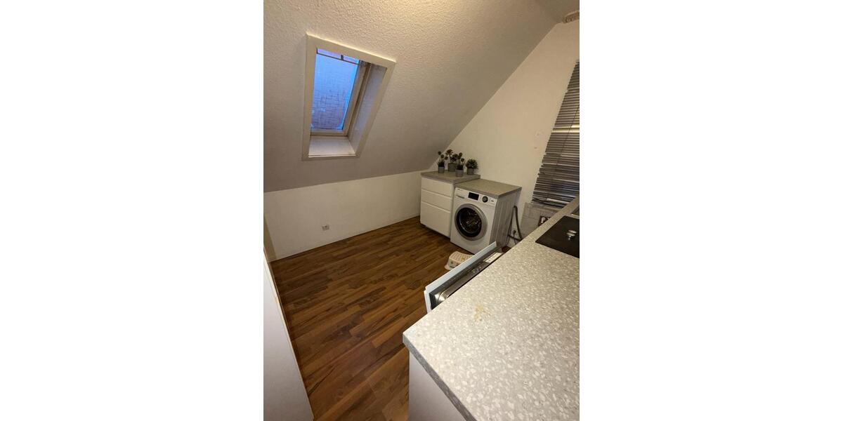 Dachgeschoßwohnung Stuttgart Hedelfingen - 2 Zimmer, 48 m&sup2;, 1.300&euro; | Angebot:27565867