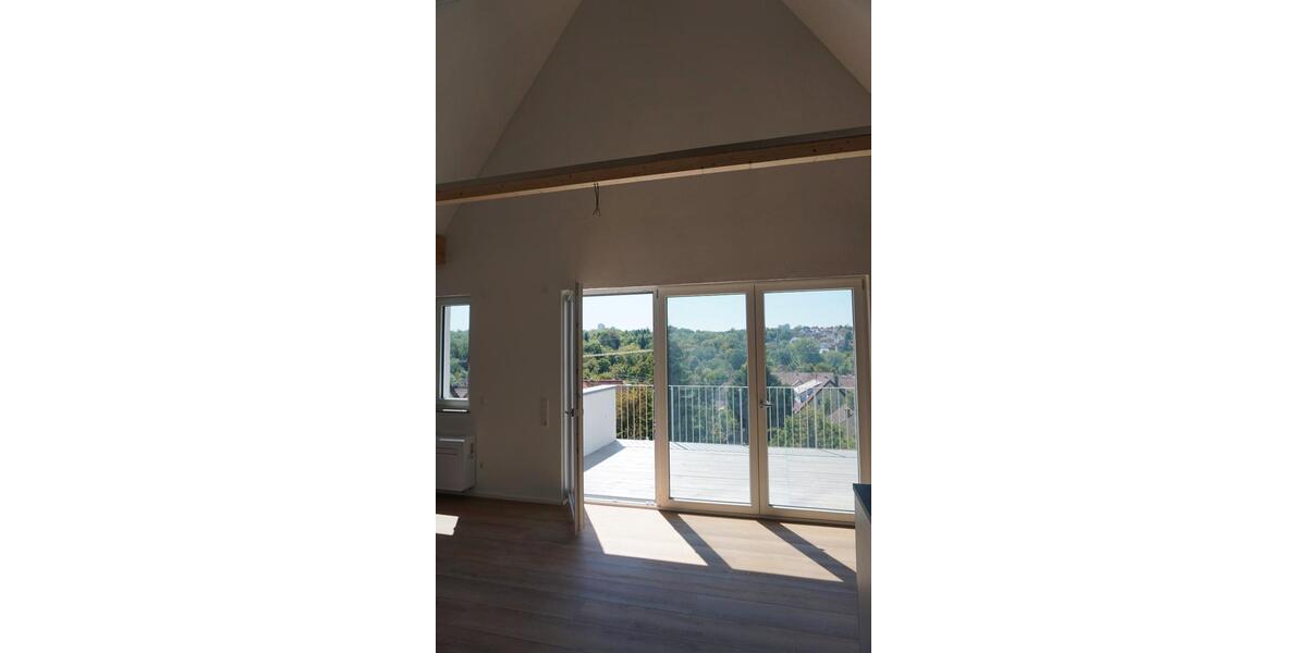 Etagenwohnung Ludwigsburg Hoheneck - 4 Zimmer, 94 m&sup2;, 1.590&euro; | Angebot:27570582