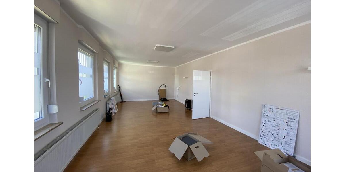 Erdgeschoßwohnung Weinstadt - 4 Zimmer, 115 m&sup2;, 1.850&euro; | Angebot:26398210