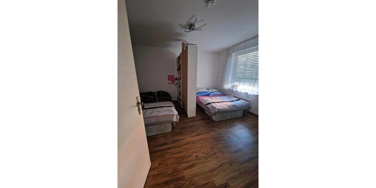 Erdgeschoßwohnung Böblingen Dagersheim - 4.5 Zimmer, 90 m&sup2;, 1.750&euro; | Angebot:25875430