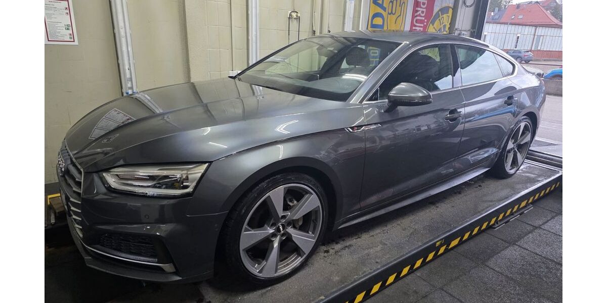 Audi A5 130.000 km 21.990 &euro; Neuhausen auf den Fildern 73765