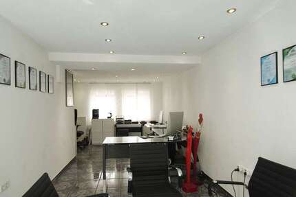 Gewerbeobjekt Vaihingen - 600&euro; | Angebot:27037975