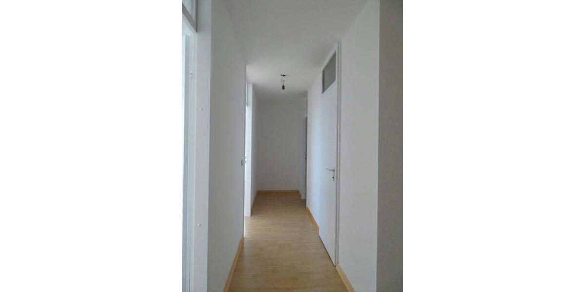 Etagenwohnung Sindelfingen Eichholz - 3.5 Zimmer, 87 m&sup2;, 1.205&euro; | Angebot:25168068