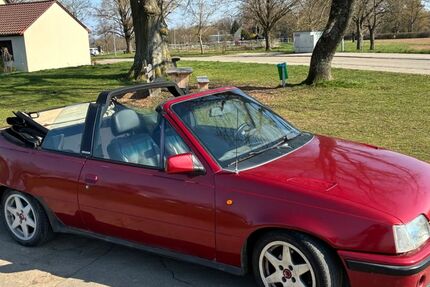 Opel Kadett 245.000 km 2.800 &euro; Waldenbuch 71111