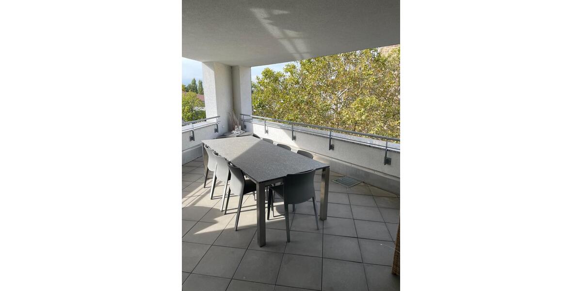 Etagenwohnung Heilbronn - 5 Zimmer, 168 m&sup2;, 1.950&euro; | Angebot:26337344