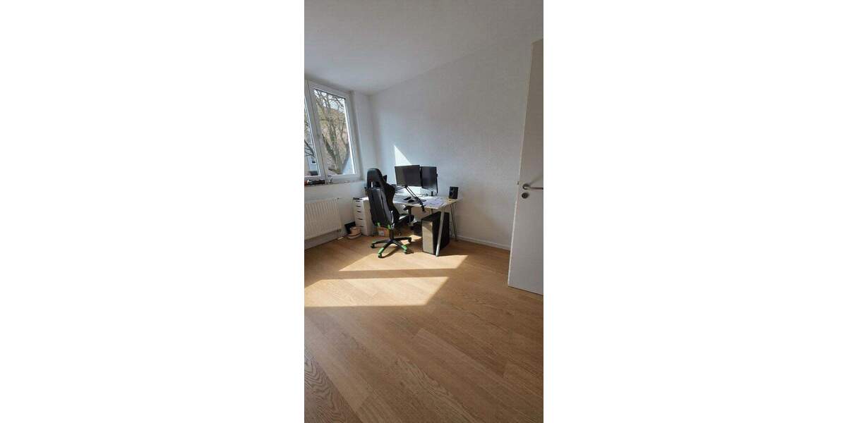 Etagenwohnung Sindelfingen Mitte - 9 Zimmer, 242 m&sup2;, 695.000&euro; | Angebot:25823345