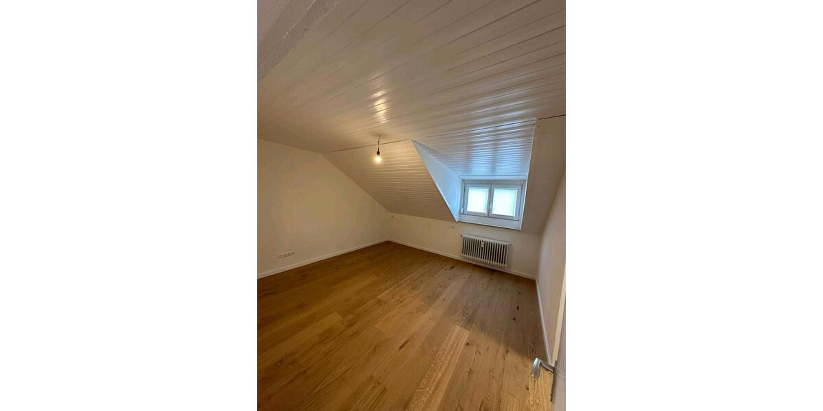 Dachgeschoßwohnung Stuttgart Fasanenhof-Ost - 2 Zimmer, 64 m&sup2;, 1.150&euro; | Angebot:27581943