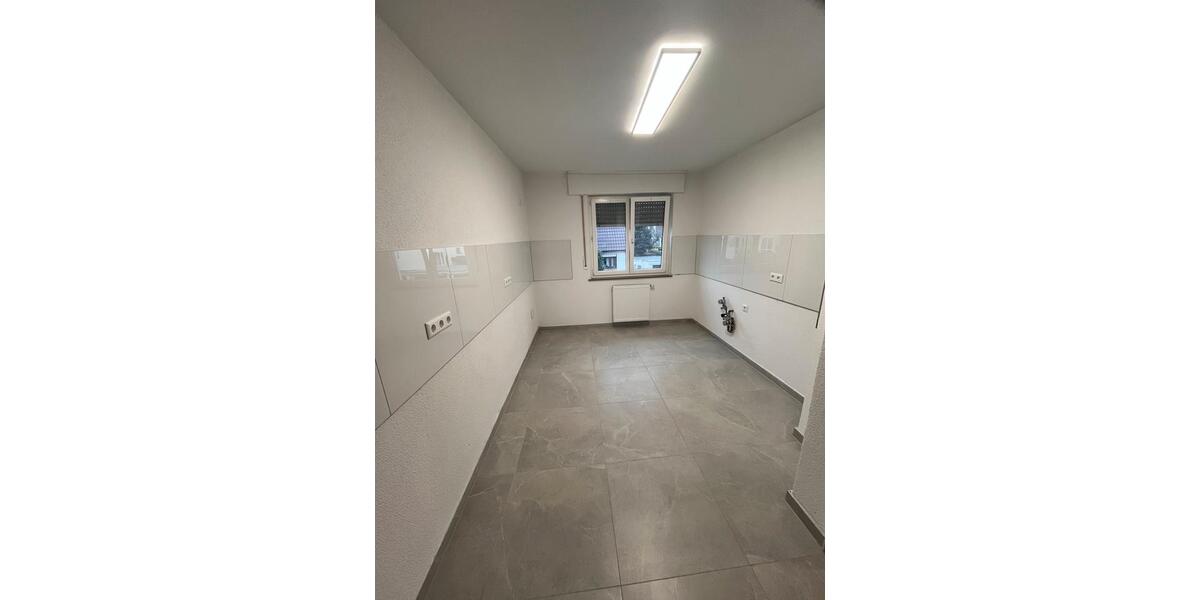 Etagenwohnung Baltmannsweiler - 4 Zimmer, 87 m&sup2;, 1.200&euro; | Angebot:25902091