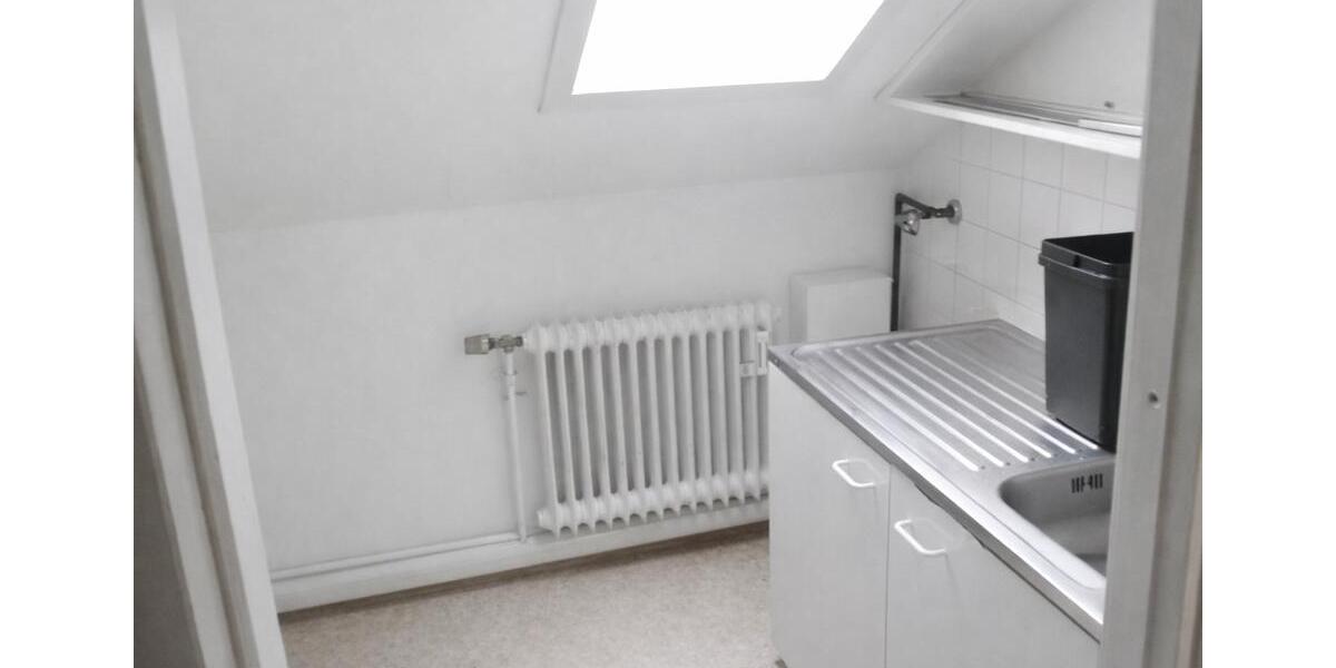 Dachgeschoßwohnung Schwieberdingen - 4 Zimmer, 80 m&sup2;, 1.195&euro; | Angebot:26543771
