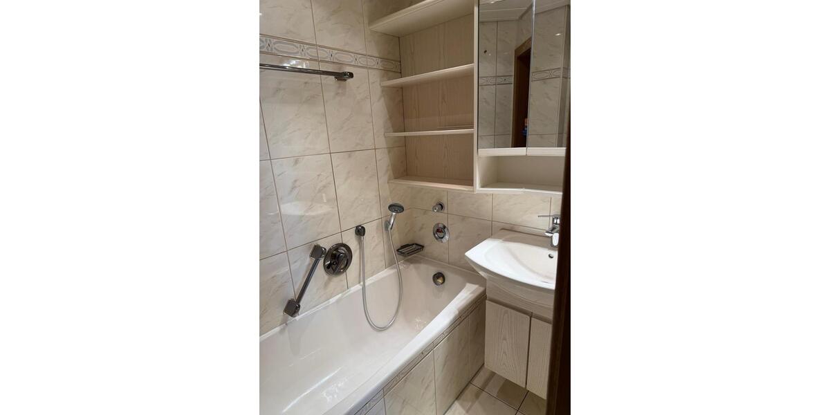 Etagenwohnung Böblingen Dagersheim - 3 Zimmer, 75 m&sup2;, 380.000&euro; | Angebot:25546373