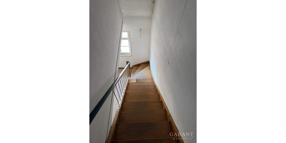 Mehrfamilienhaus, Wohnhaus Fellbach Schmiden - 8 Zimmer, 129 m&sup2;, 280.000&euro; | Angebot:25899894