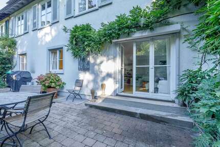 Haus Stuttgart Stuttgart-West - 8 Zimmer, 270 m&sup2;, 2.490.000&euro; | Angebot:25485907