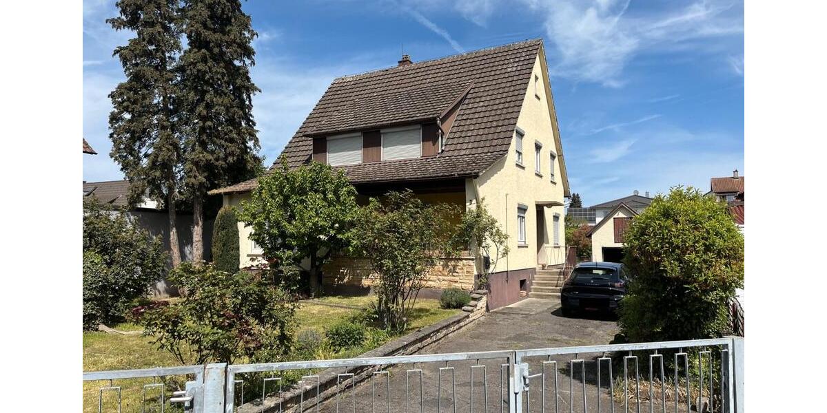 Einfamilienhaus Sachsenheim - 7 Zimmer, 140 m&sup2;, 440.000&euro; | Angebot:26444620