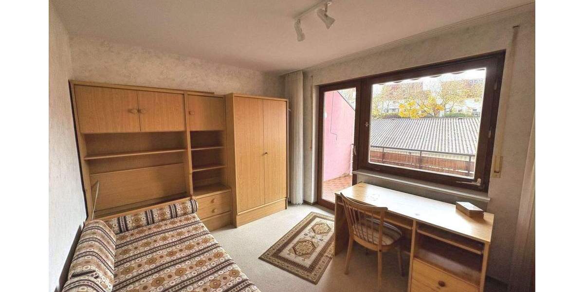 Doppelhaushälfte Leonberg Gebersheim - 8 Zimmer, 171 m&sup2;, 445.000&euro; | Angebot:25865932