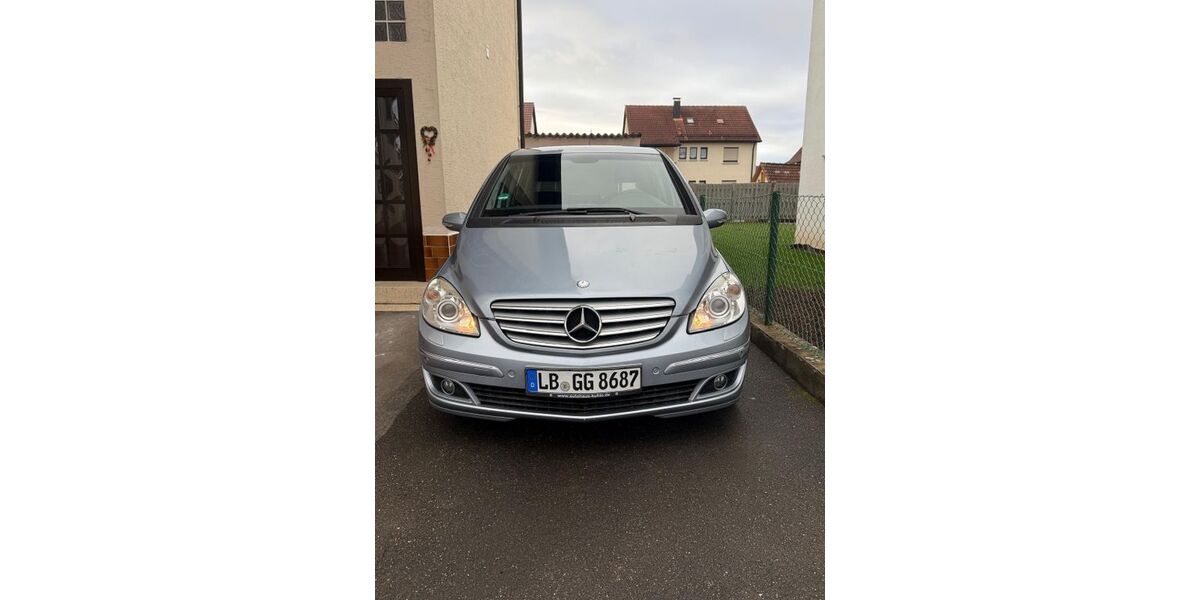 Mercedes-Benz B 200 156.000 km 4.900 &euro; Steinheim 71711