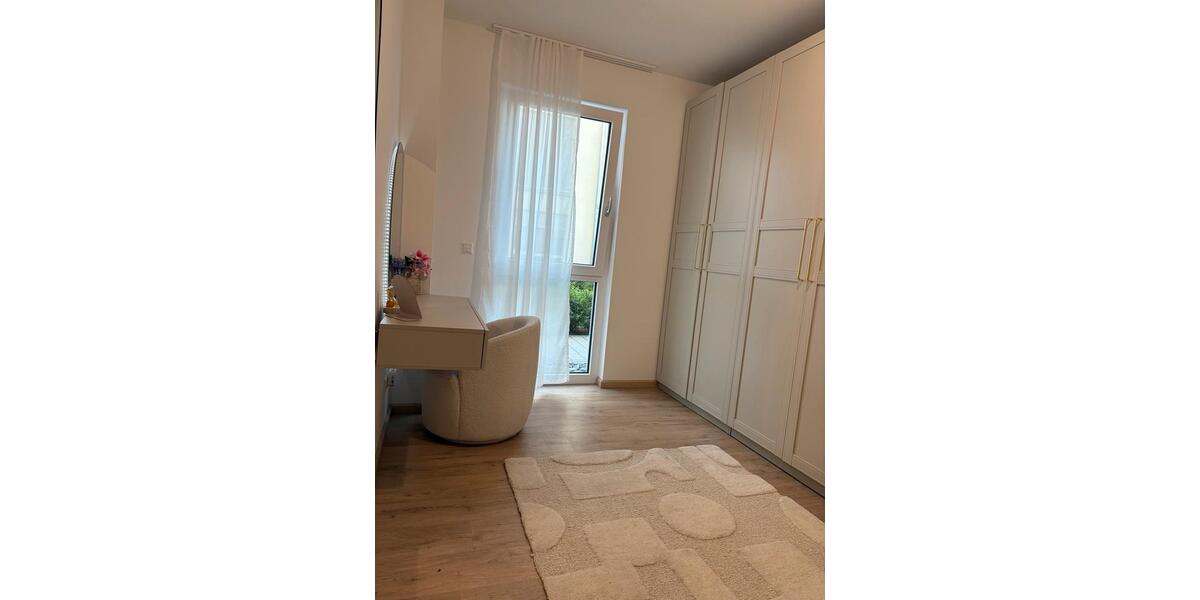 Erdgeschoßwohnung Bönnigheim - 3 Zimmer, 72 m&sup2;, 1.360&euro; | Angebot:27568227