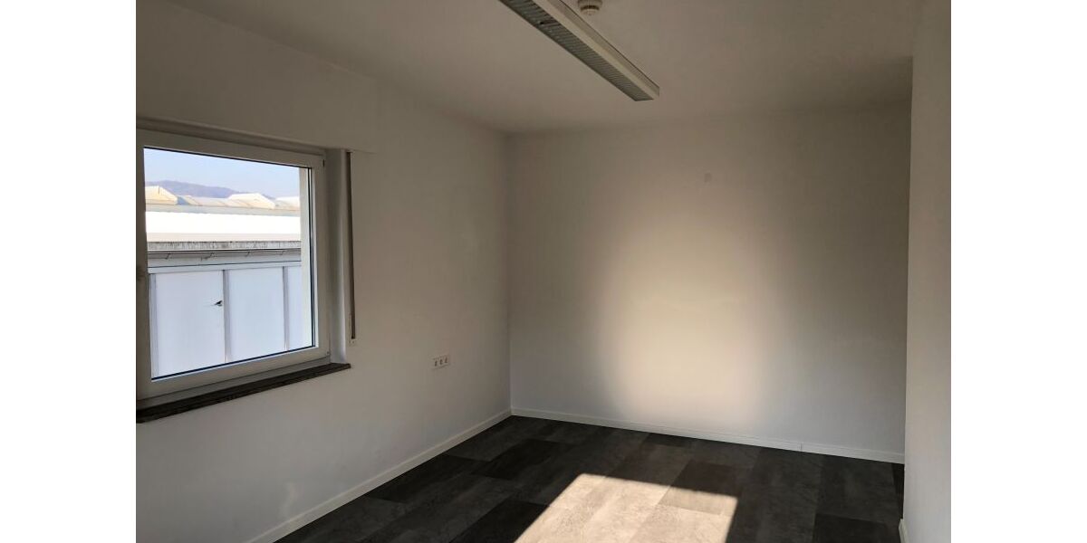 Repräsentatives Büro, Büroeinheit in bester Lage in Remshalden - Gewerbeobjekt Remshalden | Angebot:25416151