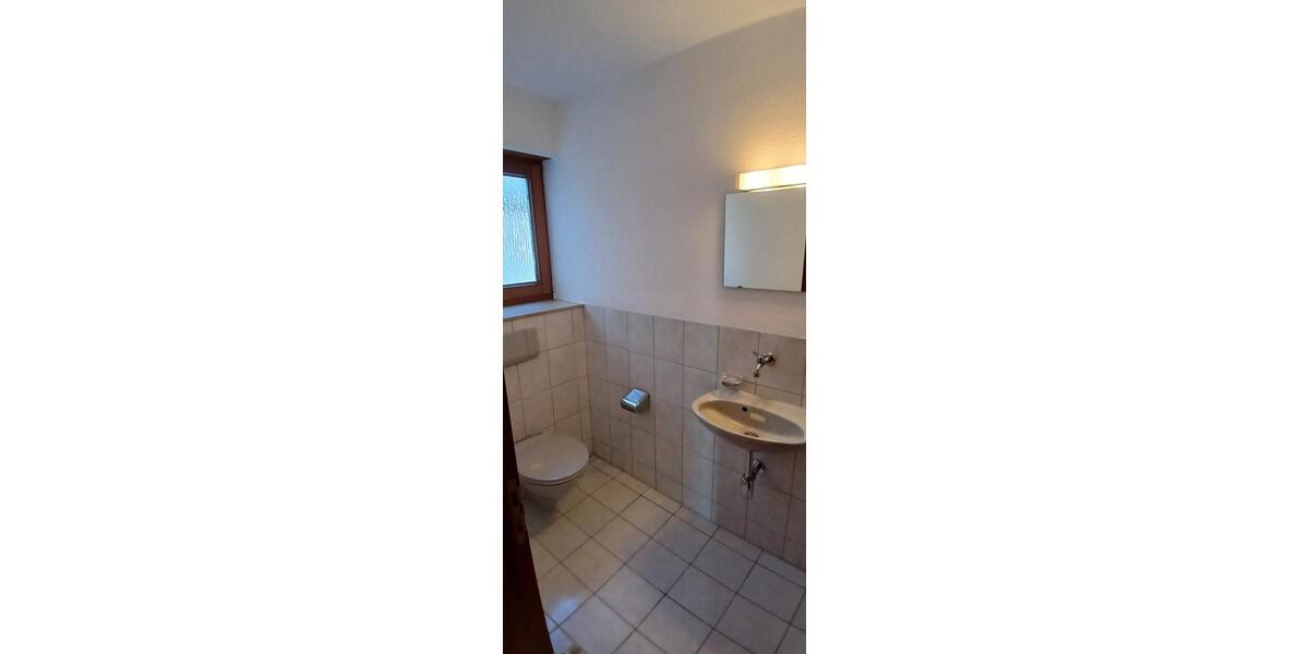 Etagenwohnung Backnang - 4.5 Zimmer, 108 m&sup2;, 1.400&euro; | Angebot:26424801