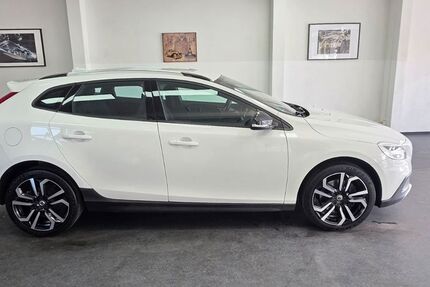 Volvo V40 Cross Country 180.000 km 8.990 &euro; Asperg/Ludwigsburg bei Stuttgart 71679
