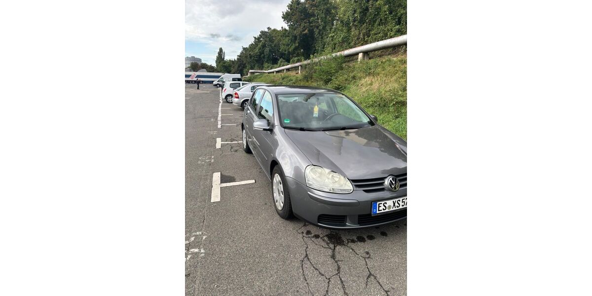 VW Golf 115.500 km 5.100 &euro; Esslingen 73728