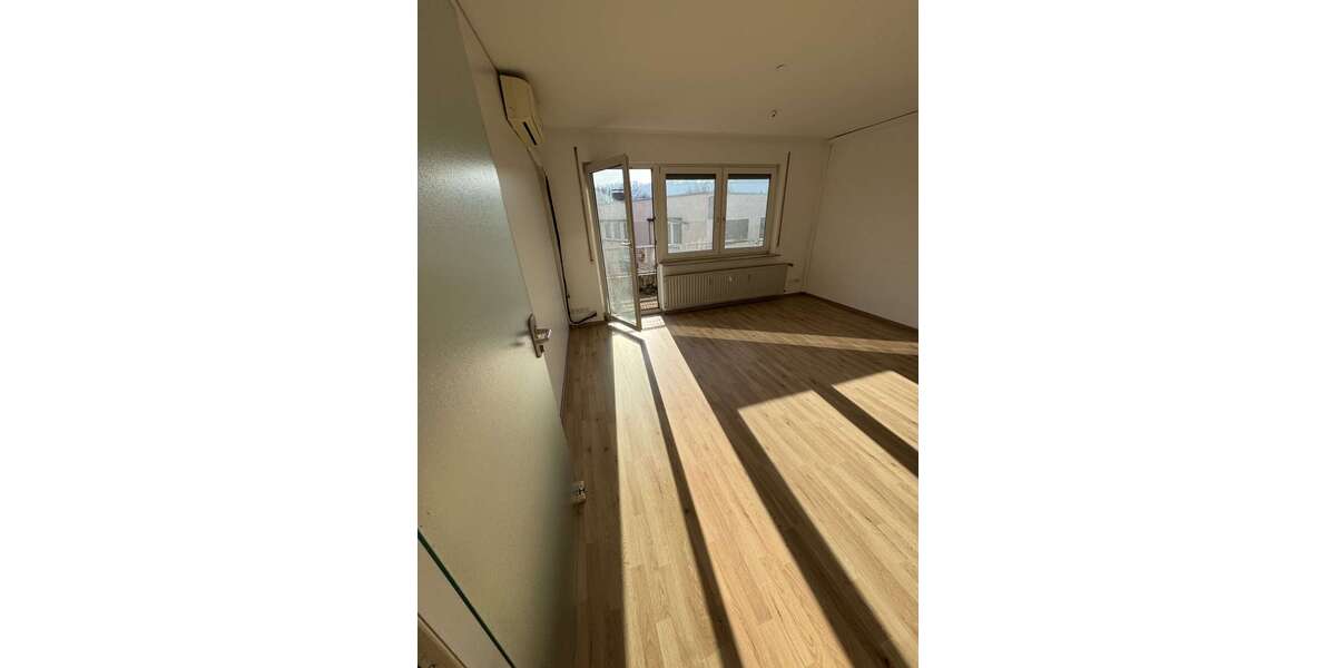 Etagenwohnung Esslingen Oberesslingen - 6 Zimmer, 158 m&sup2;, 1.760&euro; | Angebot:25905901