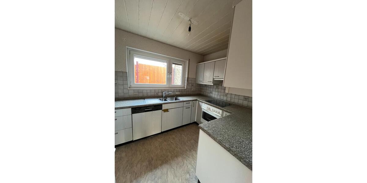 Reihenhaus Affalterbach - 6 Zimmer, 180 m&sup2;, 490.000&euro; | Angebot:25151231