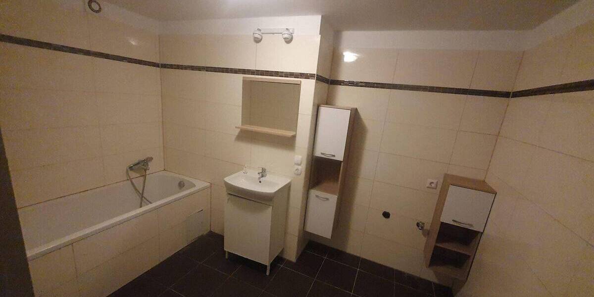 Etagenwohnung Esslingen am Neckar St Bernhardt - 3 Zimmer, 75 m&sup2;, 340.000&euro; | Angebot:26200172