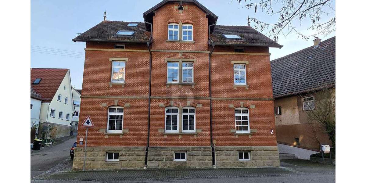 Einfamilienhaus Besigheim - 8 Zimmer, 273 m&sup2;, 770.000&euro; | Angebot:26398284