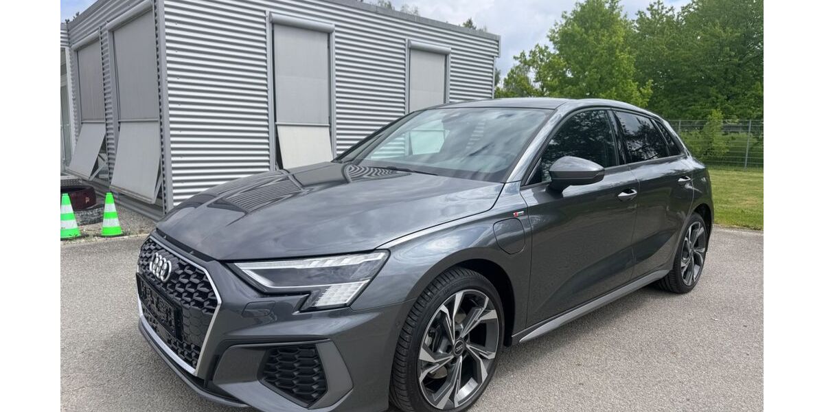 Audi A3 31.800 km 29.880 &euro; Pleidelsheim 74385