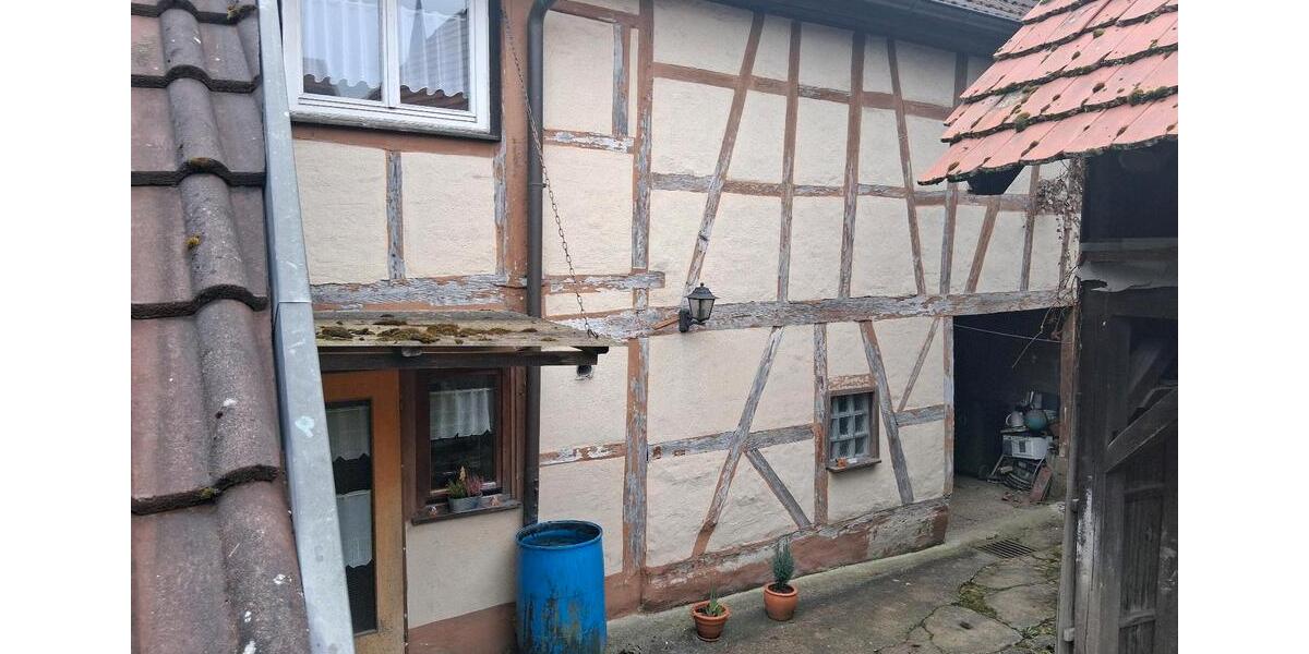 Bauernhaus, Landhaus Illingen - 9 Zimmer, 160 m&sup2;, 320.000&euro; | Angebot:24563170