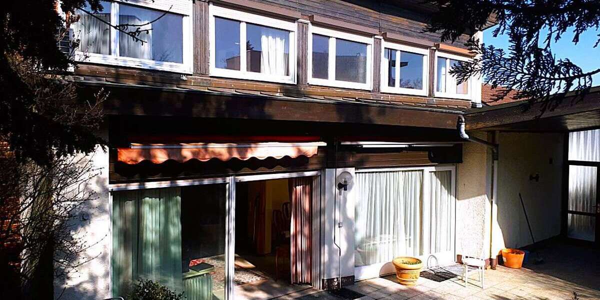 Einfamilienhaus Leonberg - 7 Zimmer, 271 m&sup2;, 897.000&euro; | Angebot:25831538