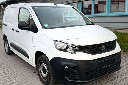 Peugeot Partner 100.000 km 8.399 &euro; Fellbach 70736