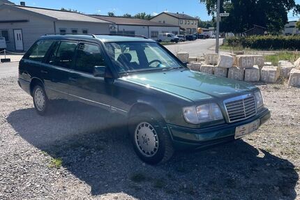 Mercedes-Benz 300 256.000 km 13.999 &euro; Waldenbuch 71111