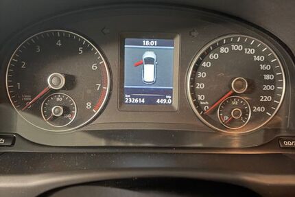 VW Touran 235.000 km 3.600 &euro; Böblingen 71032