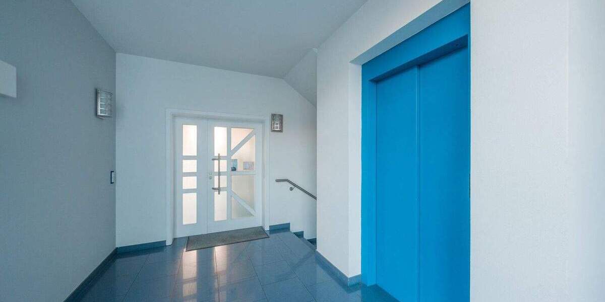Gewerbeobjekt Remseck am Neckar / Neckargröningen Neckargröningen - 7 Zimmer, 168 m&sup2;, 349.000&euro; | Angebot:25744954